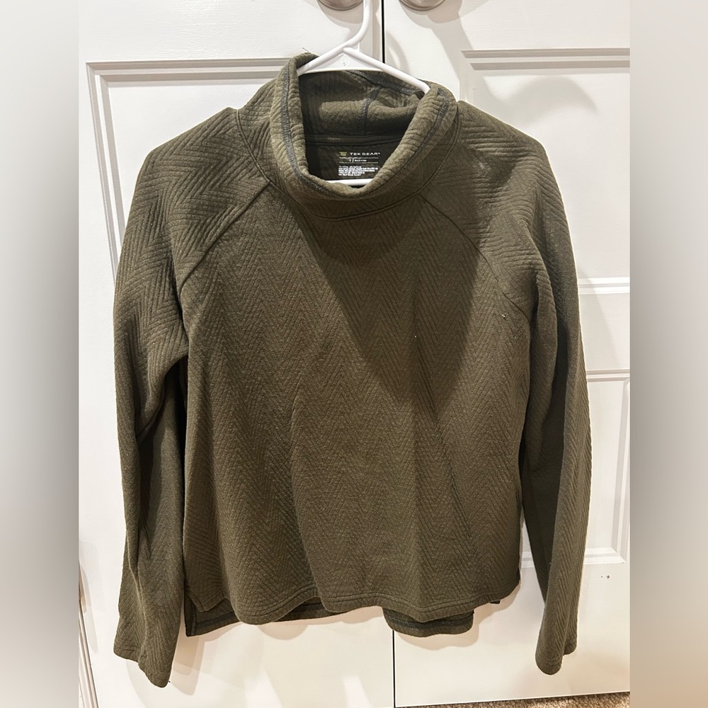 Tek Gear sweater